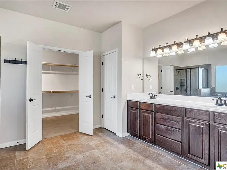 6900 Deorsam Loop — Photo 31
