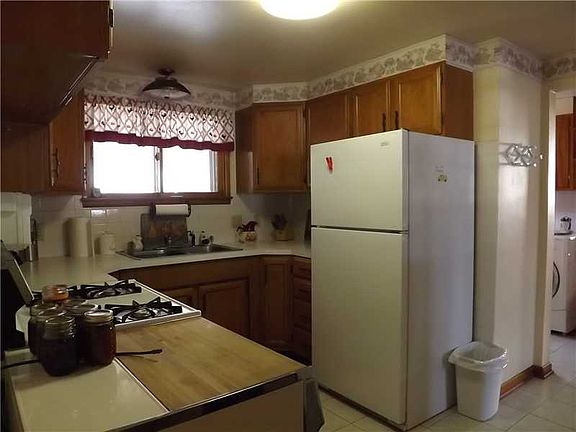 3rd image of 1303 Lane Ave