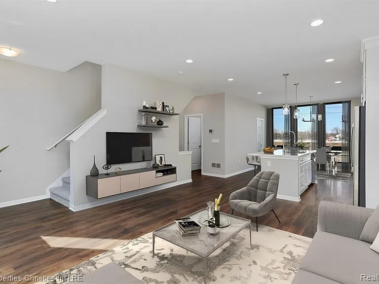 1507 W Fisher — Photo 11