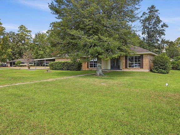 3rd image of 8430 Ginger Ln