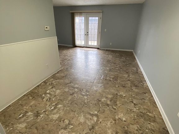 3rd image of 3531 Amberway Ct
