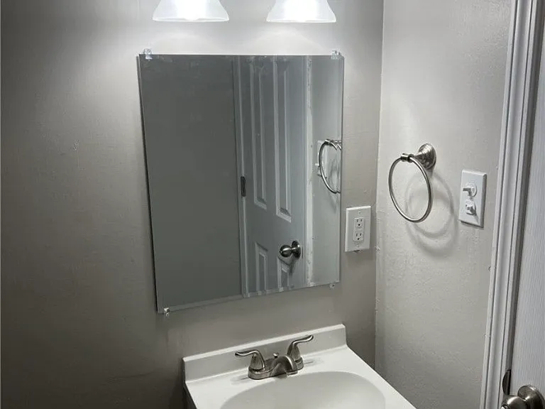 1445 Thelbert Dr — Photo 21