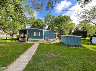 217 N Clinton St, Clark, SD 57225