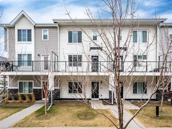 669 E Savanna Blvd NE #216, Calgary, AB T3J 0Z1