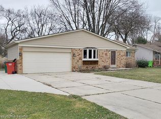 24641 Trombley St, Harrison Township, MI