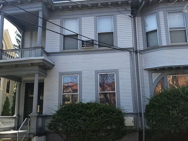 140 Cottage St — Photo 8