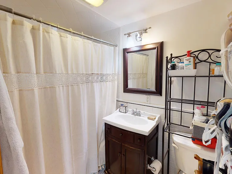 46 Lincoln St #2L — Photo 7