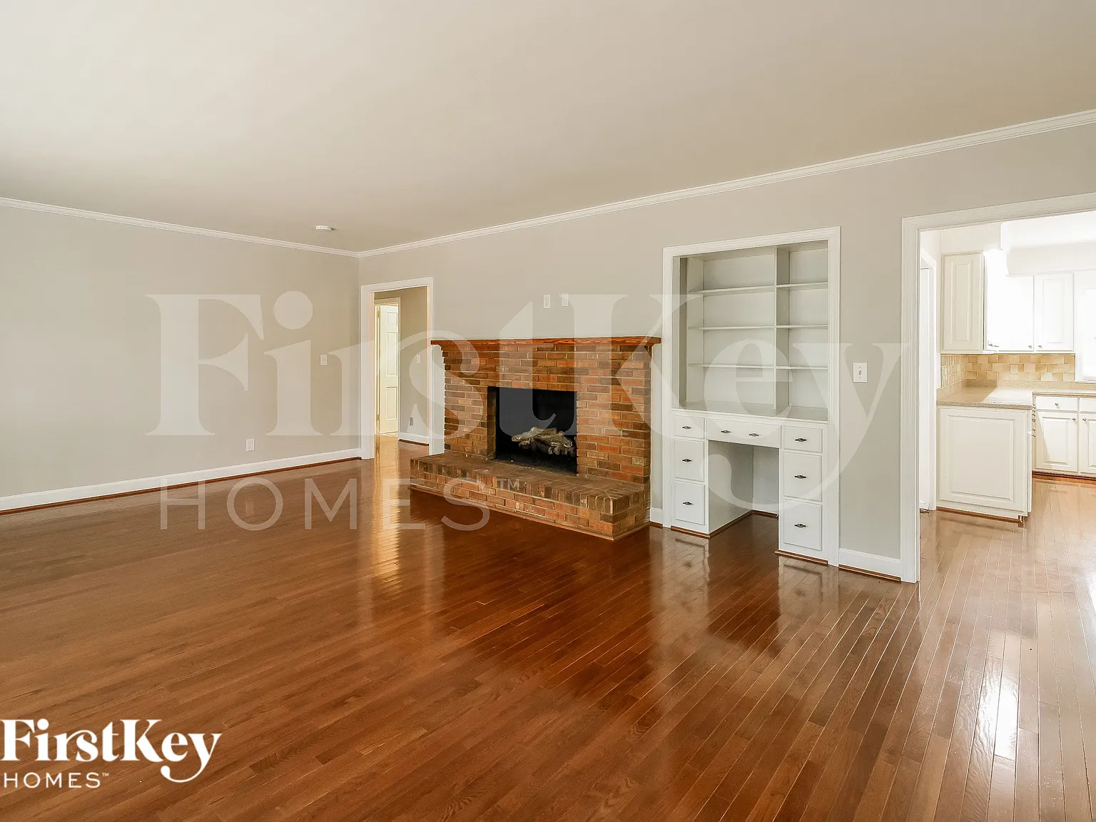 3 bed, 2.0 bath, 1875 sqft, $2,130 — Photo 3