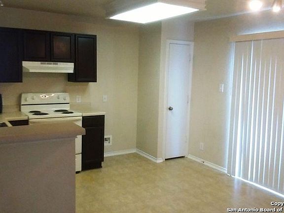 2nd image of 139 Adelaide Oaks