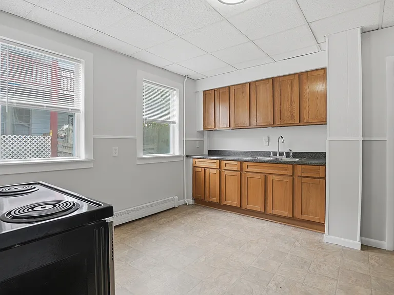10 Oswald St #1 — Photo 13