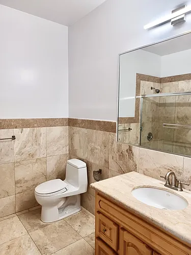1081 Le Conte Ave #7 Photo 1
