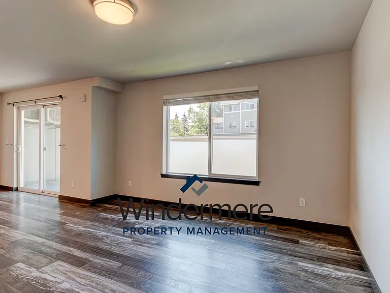 1651 SW Mulberry Pl #E202 — Photo 5