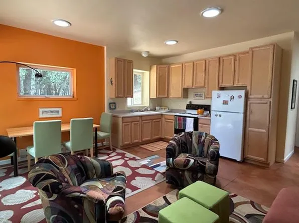 12999 Pearson Rd, Grass Valley, CA 95945