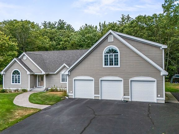 2nd image of 179 Benjamin Wentworth Drive