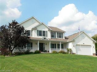 1445 Wisteria Ave SW, Hartville, OH 44632