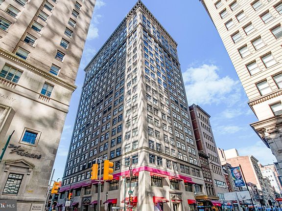 2nd image of 1500 Chestnut St APT 4H