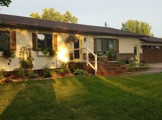 125 5th St E, Cresco, IA 52136