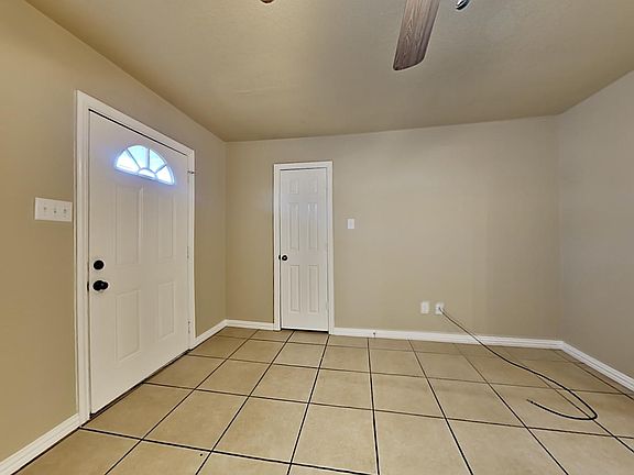 2nd image of 512 Himes Dr