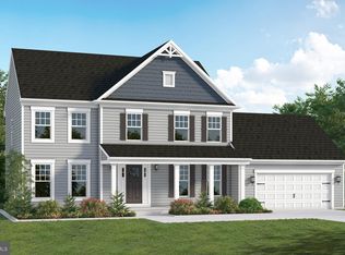 265 Paradise View Dr, Greencastle, PA 17225