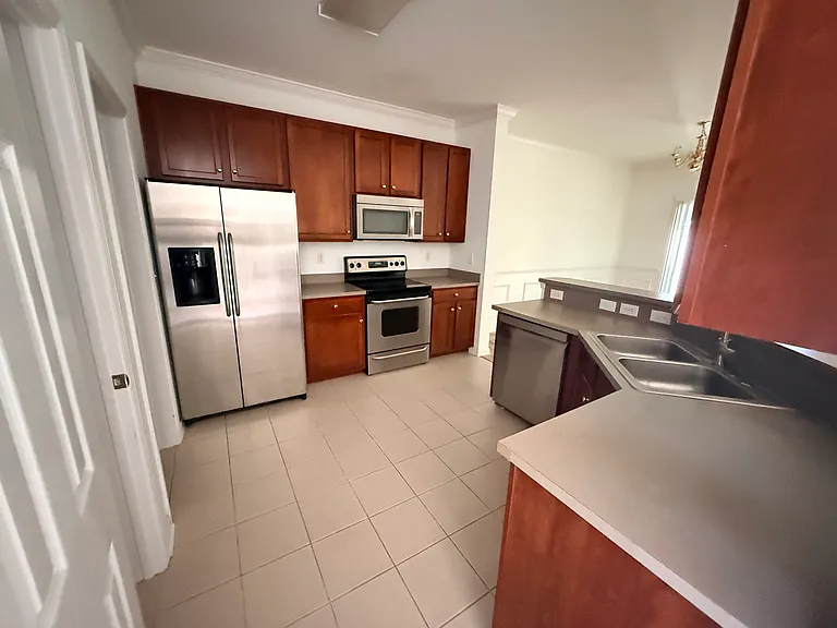 8742 Appledale Dr — Photo 3