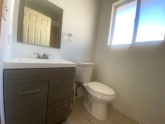3rd image of 4407 W 53rd St