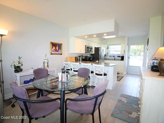 3rd image of 2186 Highway A1a APT C2