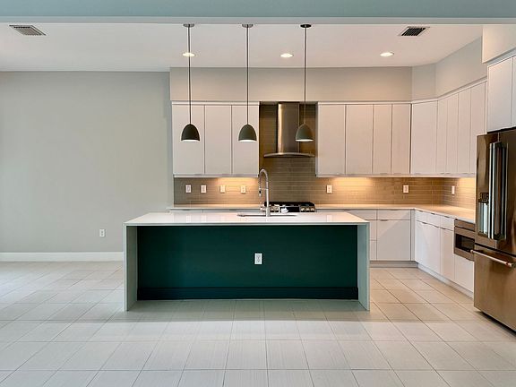 4th image of 7744 Sandhill Lake Dr