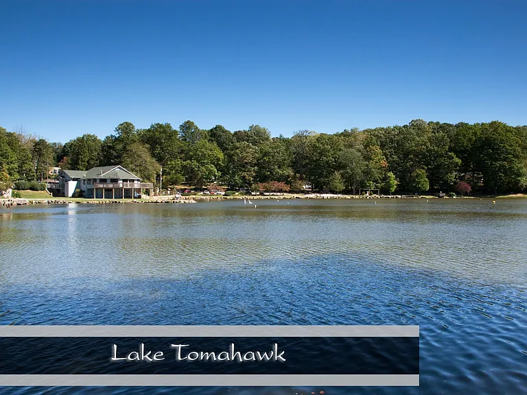 Lake Tomahawk in Black Mountain