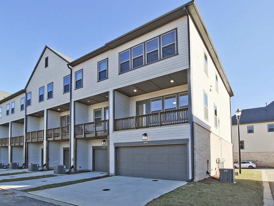 Rear Elevation Note Sample product photo. Actual exterior and interior selections may vary by homes