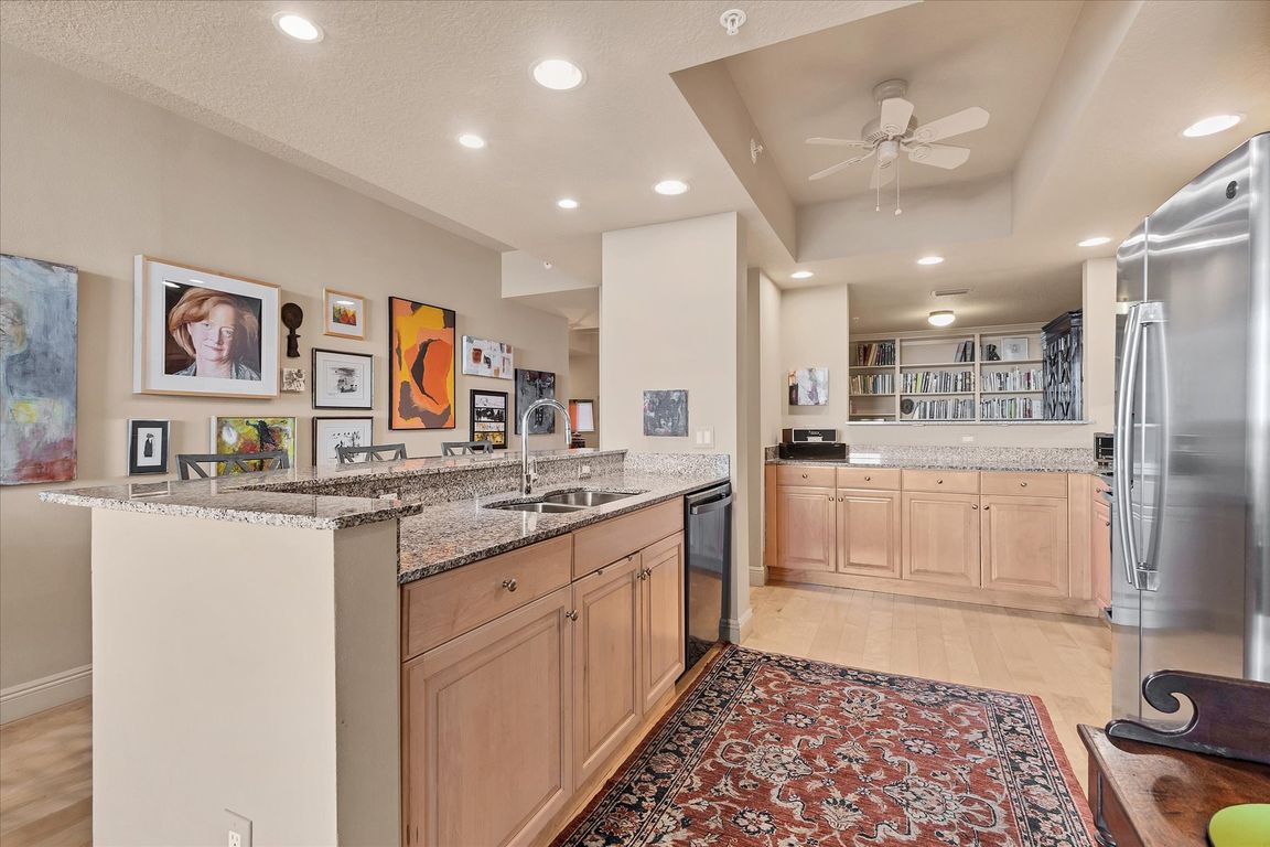 next background image