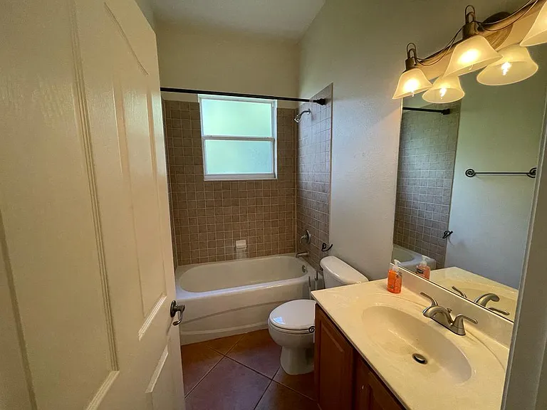12340 Lake Valley Dr — Photo 21