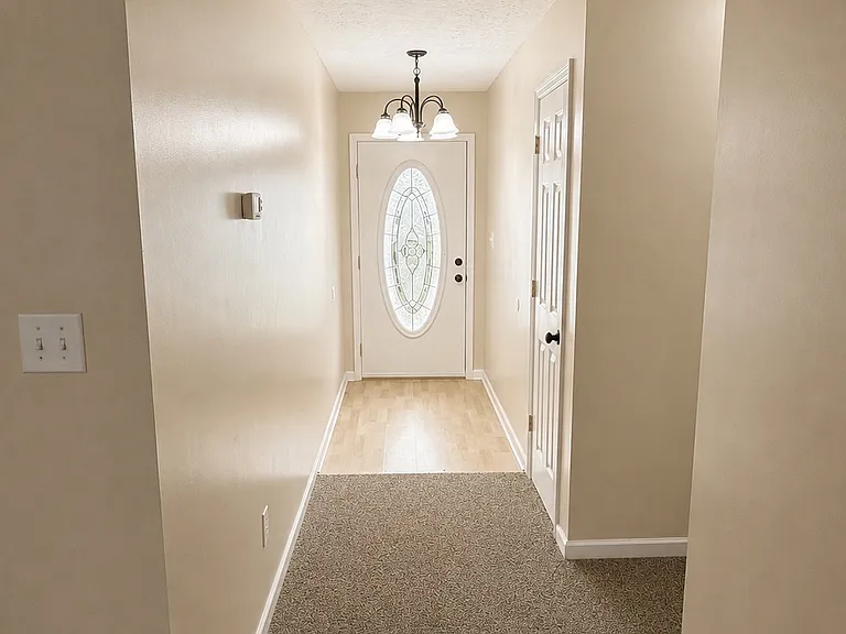 220 Hayden Ave — Photo 3
