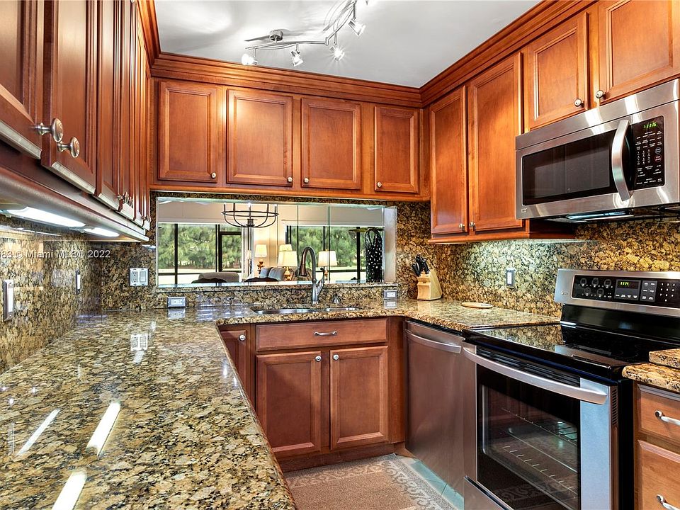 Pinecrest Condominiums Jupiter, FL Zillow