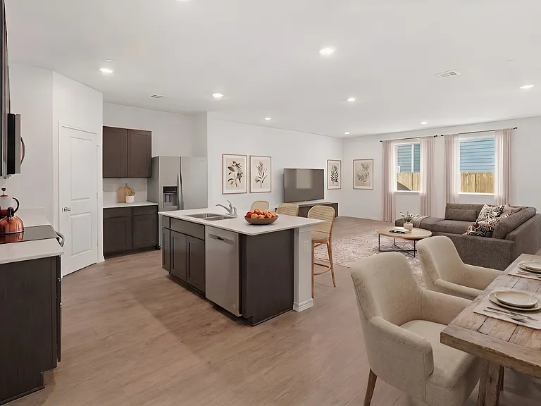 125 Arbor Dr — Photo 1