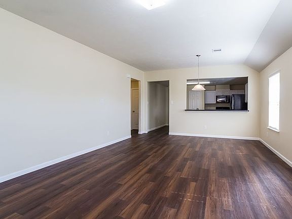 4th image of 8602 Chaletford Dr