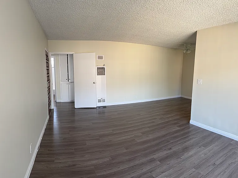 414 E Cedar Ave #17 — Photo 7