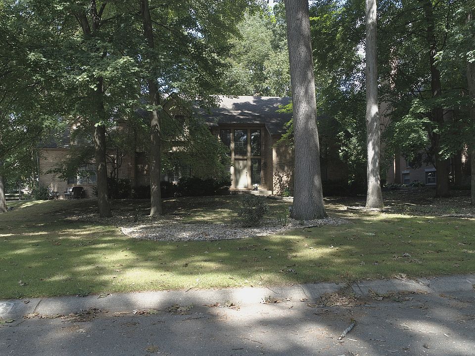 1st image of 15931 Ashville Ln