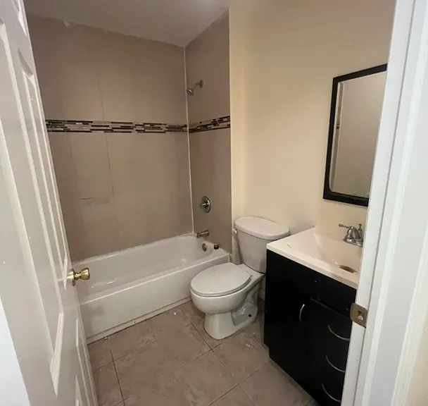 216 12th Ave #1 — Photo 9