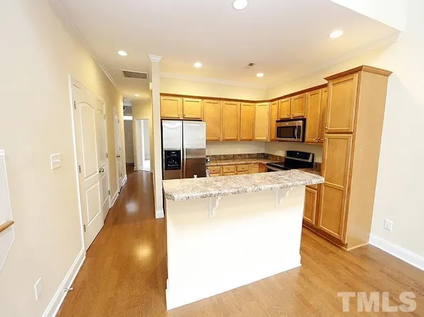 2822 Pickett Rd APT 143, Durham, NC 27705