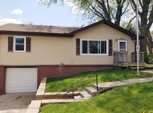 505 Bonnie Ave, Papillion, NE 68046