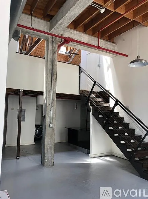 2 bed, 1.5 bath, 1085 sqft, $3,000 — Photo 4