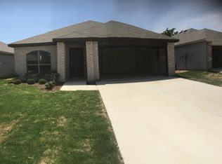 1528 Chama Dr, Fort Worth, TX 76119