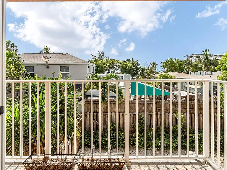512 S Ocean Blvd — Photo 29