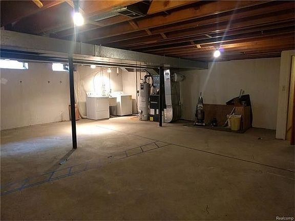5th image of 2450 Mulberry Sq