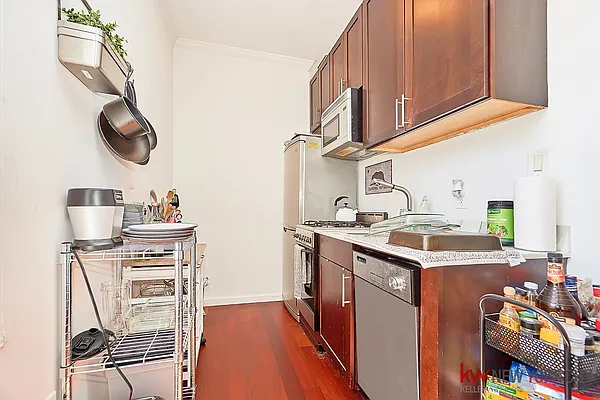 Rented by Keller Williams NYC | media 14