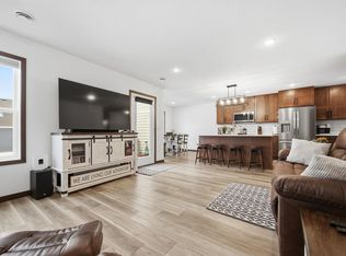 18008 Walnut Cir, Big Lake, MN 55309