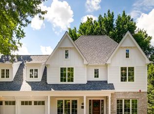 103 Bloomingbank Rd, North Riverside, IL 60546