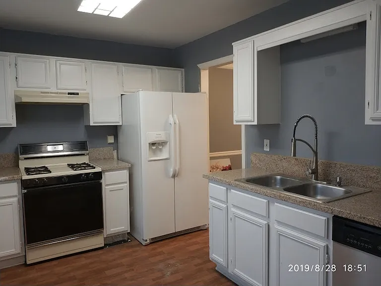 1884 Norcross Chase Cir — Photo 14