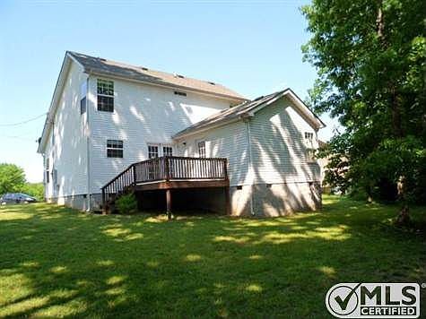 3rd image of 104 Bankside Dr