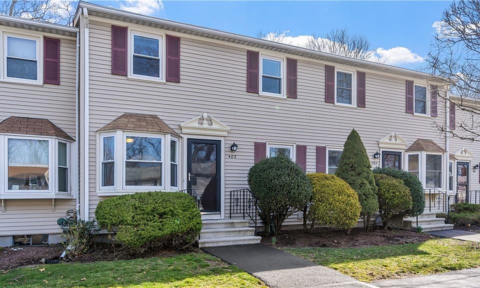 1st image of 403 Woodhaven Ct